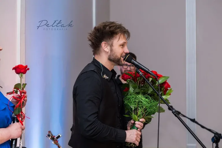 Magiczny głos zaczarował ostrowian. Grzegorz Wilk w Ostrowi Mazowieckiej (zdjęcia, wideo)