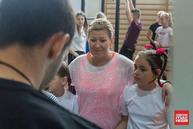 Uczniowie "jedynki" walczyli z bezruchem (zdjęcia, wideo)
