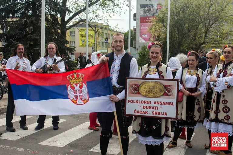 Po raz drugi w historii Ostrów Mazowiecka z modą i folklorem (zdjęcia, wideo)