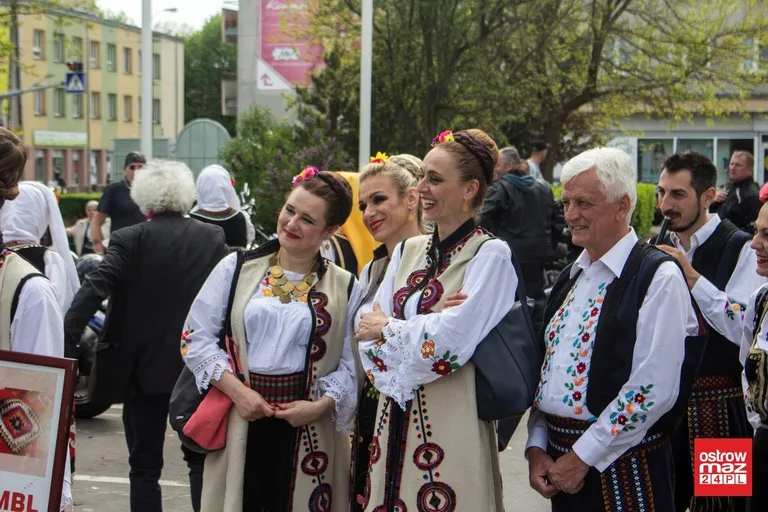 Po raz drugi w historii Ostrów Mazowiecka z modą i folklorem (zdjęcia, wideo)