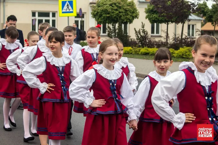 Po raz drugi w historii Ostrów Mazowiecka z modą i folklorem (zdjęcia, wideo)