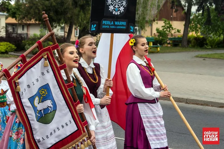 Po raz drugi w historii Ostrów Mazowiecka z modą i folklorem (zdjęcia, wideo)