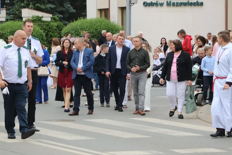 Boże Ciało w parafii pw. Wniebowzięcia NMP (zdjęcia, wideo)