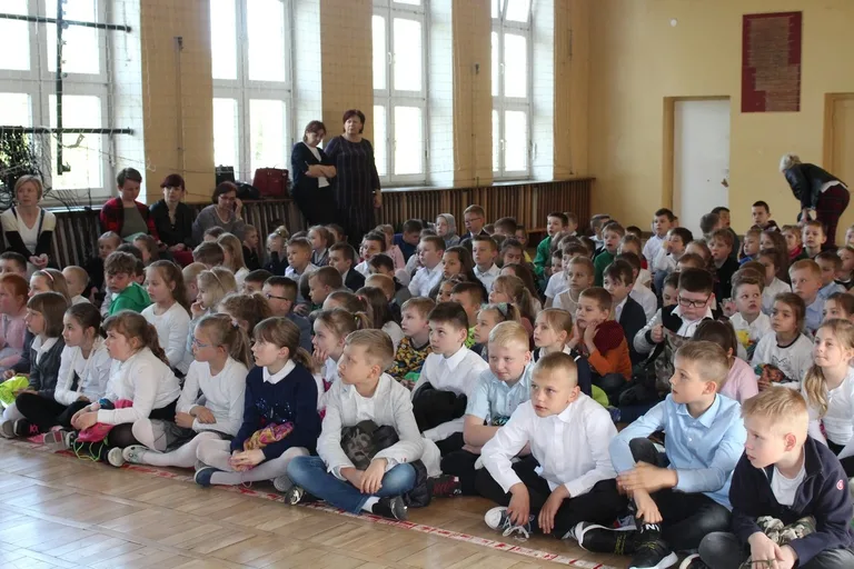 Rocznica uchwalenia Konstytucji 3 Maja w "jedynce" (zdjęcia)