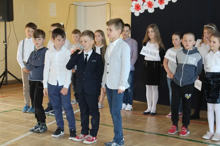 Rocznica uchwalenia Konstytucji 3 Maja w "jedynce" (zdjęcia)