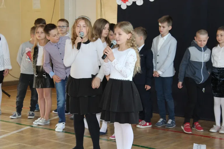 Rocznica uchwalenia Konstytucji 3 Maja w "jedynce" (zdjęcia)