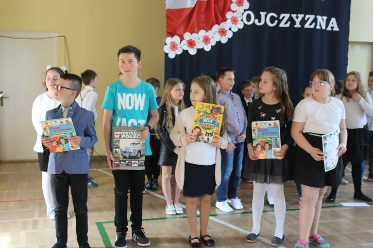 Rocznica uchwalenia Konstytucji 3 Maja w "jedynce" (zdjęcia)