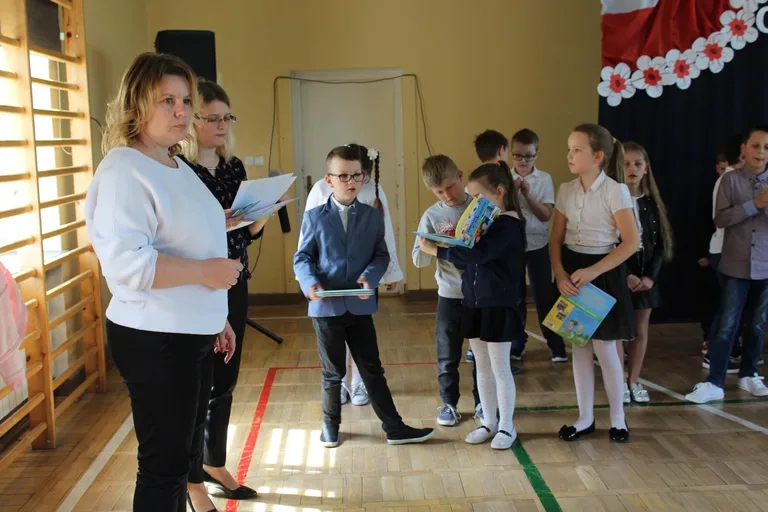 Rocznica uchwalenia Konstytucji 3 Maja w "jedynce" (zdjęcia)