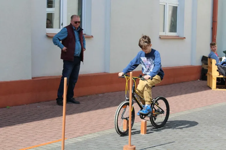 Miejski turniej "Bezpieczeństwo w ruchu drogowym" (zdjęcia)