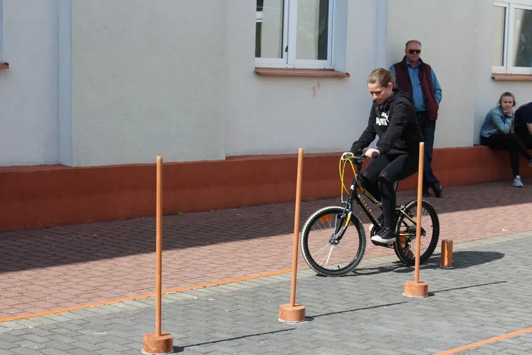 Miejski turniej "Bezpieczeństwo w ruchu drogowym" (zdjęcia)