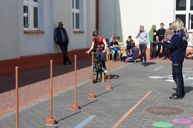 Miejski turniej "Bezpieczeństwo w ruchu drogowym" (zdjęcia)