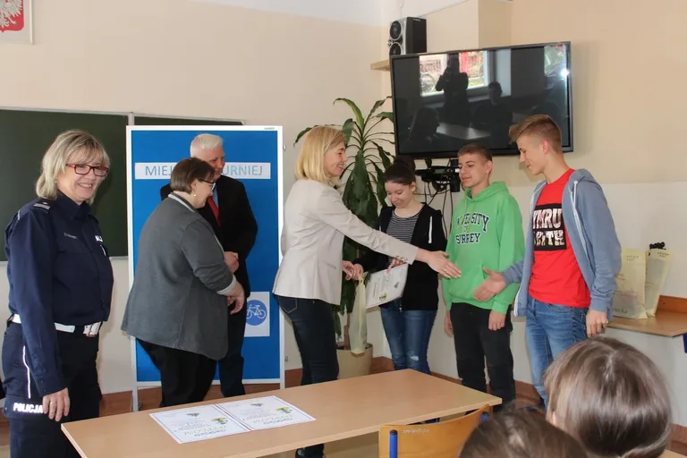 Miejski turniej "Bezpieczeństwo w ruchu drogowym" (zdjęcia)