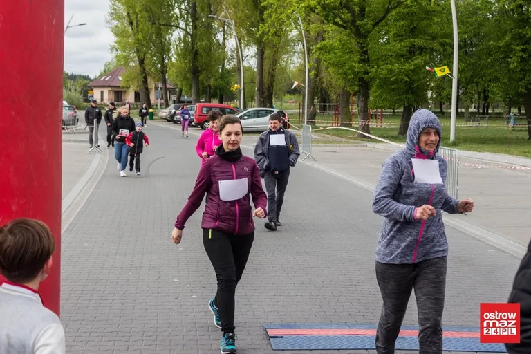 Konstytucyjne bieganie po raz ósmy (zdjęcia, wideo)