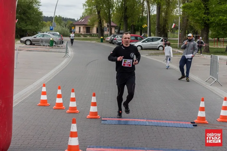 Konstytucyjne bieganie po raz ósmy (zdjęcia, wideo)