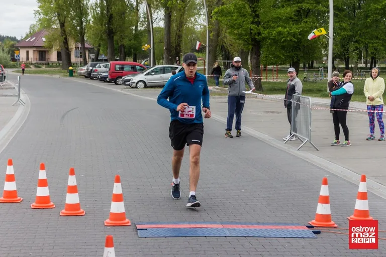 Konstytucyjne bieganie po raz ósmy (zdjęcia, wideo)