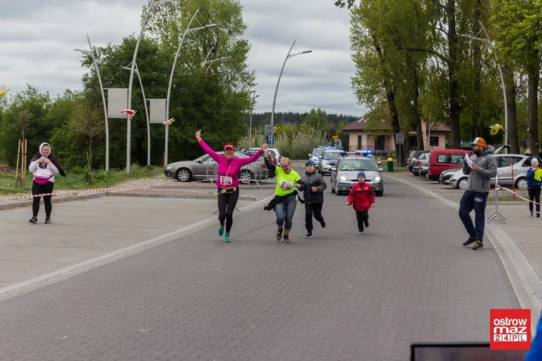 Konstytucyjne bieganie po raz ósmy (zdjęcia, wideo)