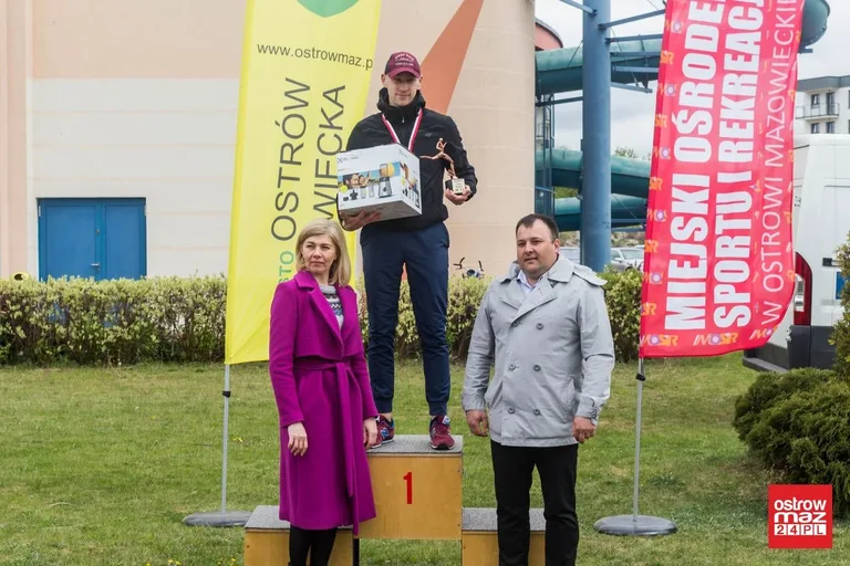 Konstytucyjne bieganie po raz ósmy (zdjęcia, wideo)
