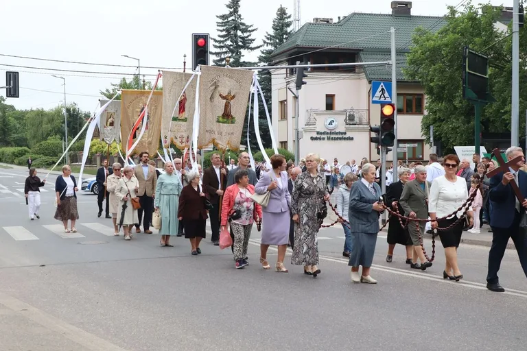 Boże Ciało w parafii pw. Wniebowzięcia NMP (zdjęcia, wideo)