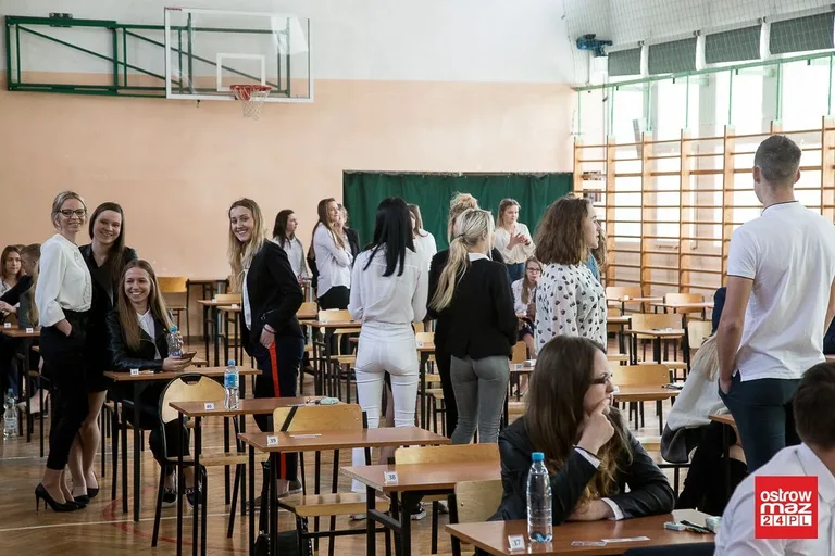 Rubinek: młodzież zmaga się z językiem polskim (zdjęcia)