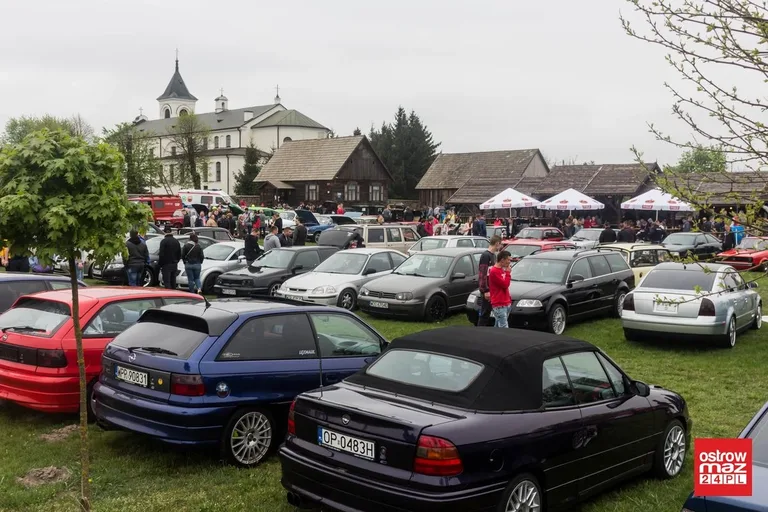 Gratka dla fanów motoryzacji. Piknik z WOR Team (zdjęcia, wideo)