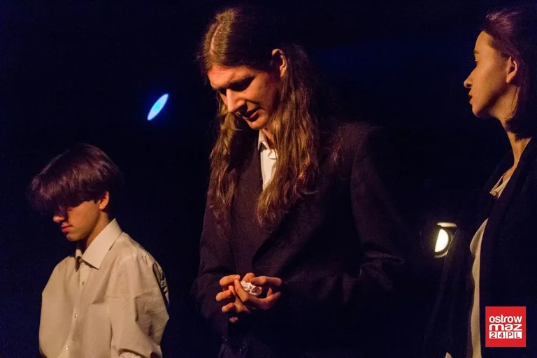 "Tango" zainaugurowało w ostrowskim teatrze (zdjęcia, wideo)