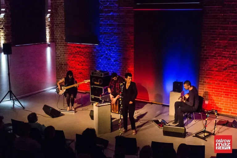 Koncert Pragmy połączony z wernisażem wystawy Darii Gołąb i Przemysława Zglejszewskiego (zdjęcia, wideo)