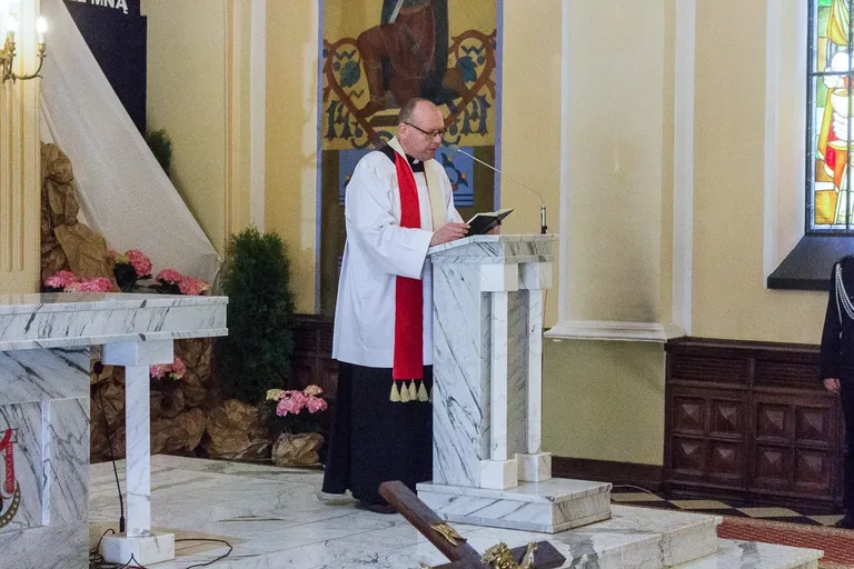 Święcenie pokarmów w ostrowskich parafiach (zdjęcia)