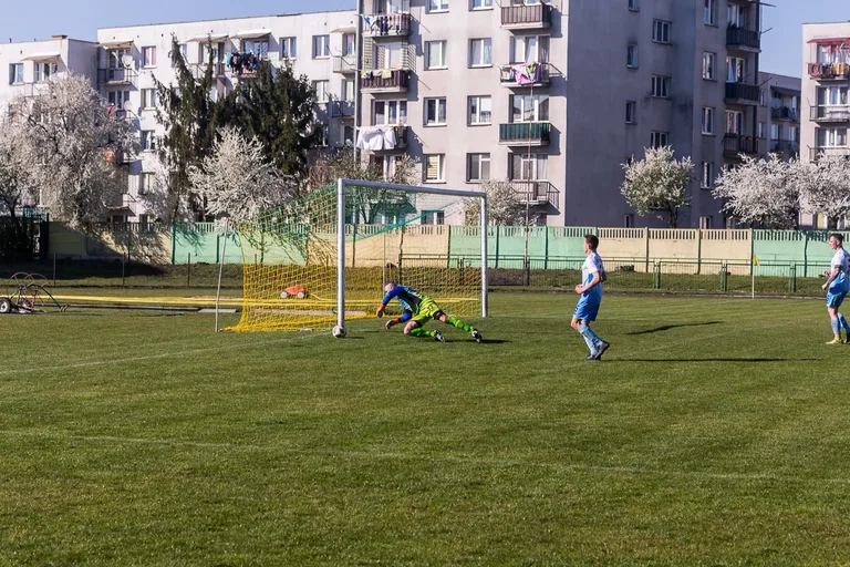 Ostrovia wygrywa na własnym boisku (zdjęcia, wideo)