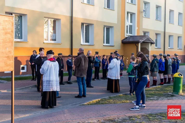 Droga krzyżowa w Komorowie (zdjęcia)