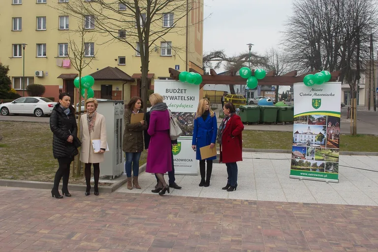 Biblioteka pod chmurką już otwarta (zdjęcia, wideo)