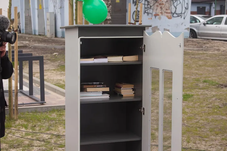 Biblioteka pod chmurką już otwarta (zdjęcia, wideo)