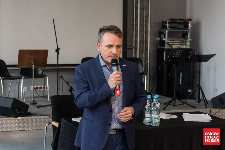 O współczesnej pedagogice w elektrowni (zdjęcia, wideo)