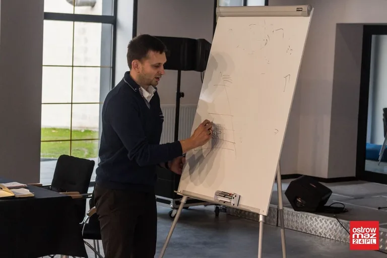 O współczesnej pedagogice w elektrowni (zdjęcia, wideo)