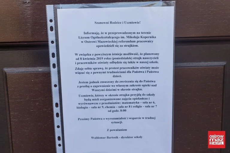 Nauczyciele strajkują. Jak wygląda sytuacja w Ostrowi Mazowieckiej? (zdjęcia)