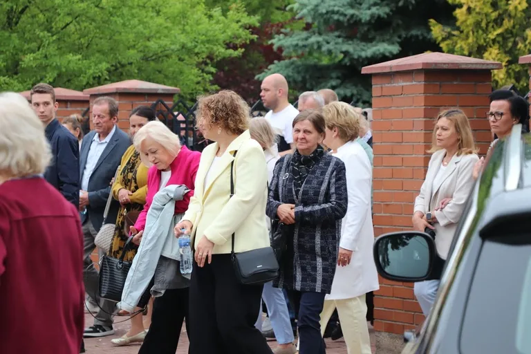 Procesja Bożego Ciała w parafii pw. Chrystusa Dobrego Pasterza (zdjęcia)