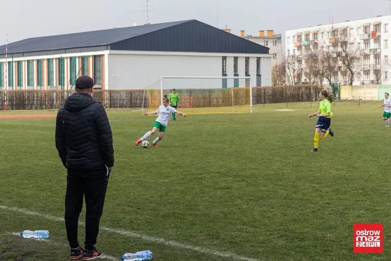 Ostrovianki zatrzymały lidera z Radomia (zdjęcia, wideo)