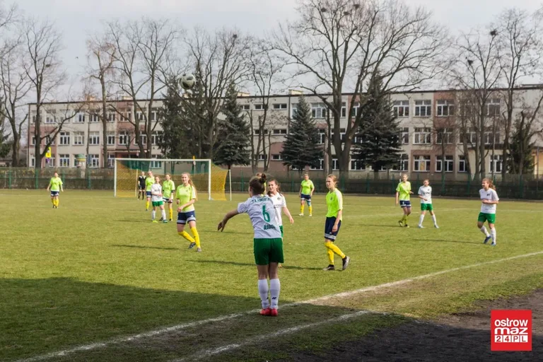 Ostrovianki zatrzymały lidera z Radomia (zdjęcia, wideo)