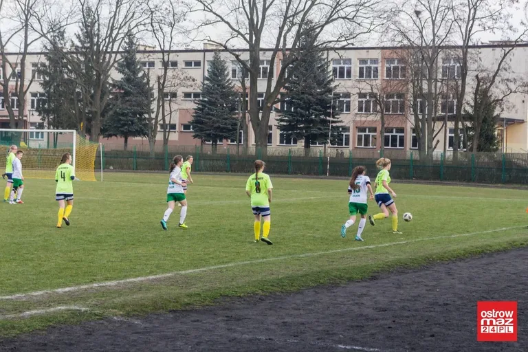 Ostrovianki zatrzymały lidera z Radomia (zdjęcia, wideo)