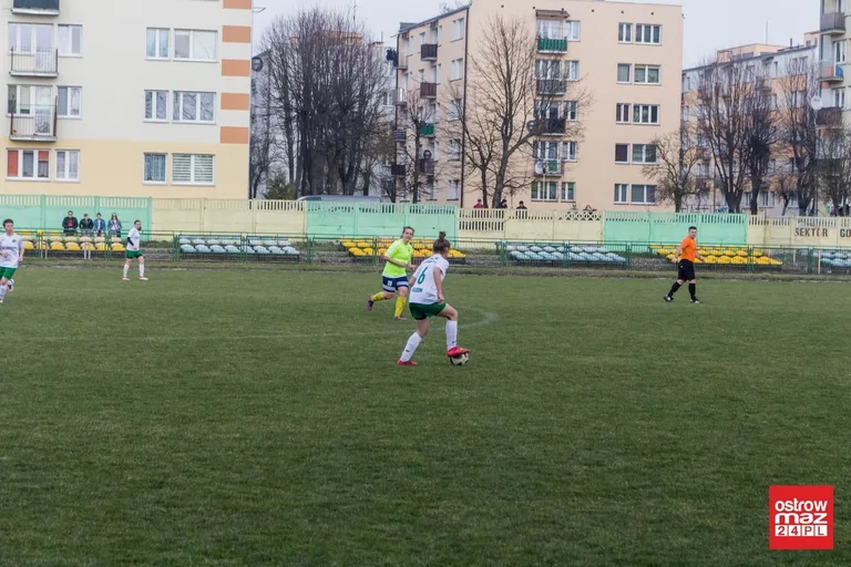 Ostrovianki zatrzymały lidera z Radomia (zdjęcia, wideo)