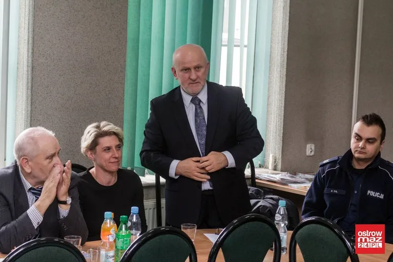 Podjęli szereg uchwał i przyjęli wiele sprawozdań. Sesja rady gminy Ostrów Mazowiecka (zdjęcia, wideo)