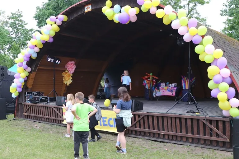Dzień Dziecka w Ostrowi. Ogródek Jordanowski pełen atrakcji i radości (zdjęcia, wideo)