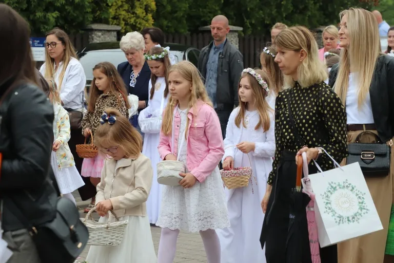 Procesja Bożego Ciała w parafii pw. Chrystusa Dobrego Pasterza (zdjęcia)