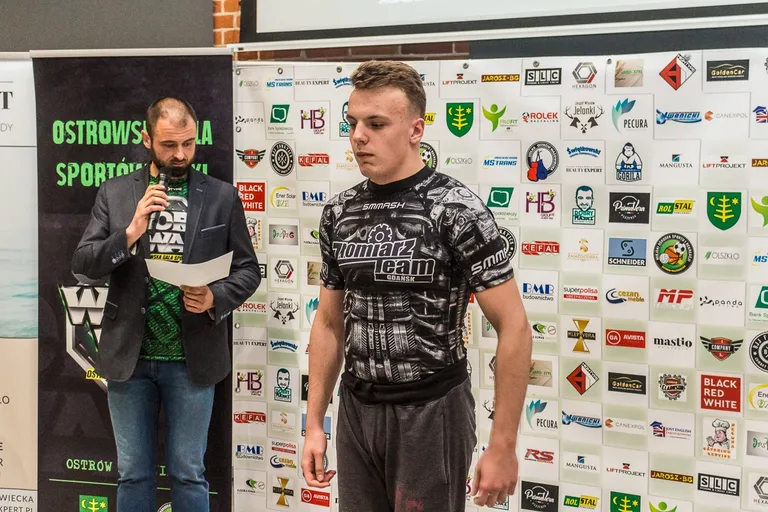 Ważenie zawodników przed WORWar03 w Jatkach (zdjęcia, wideo)