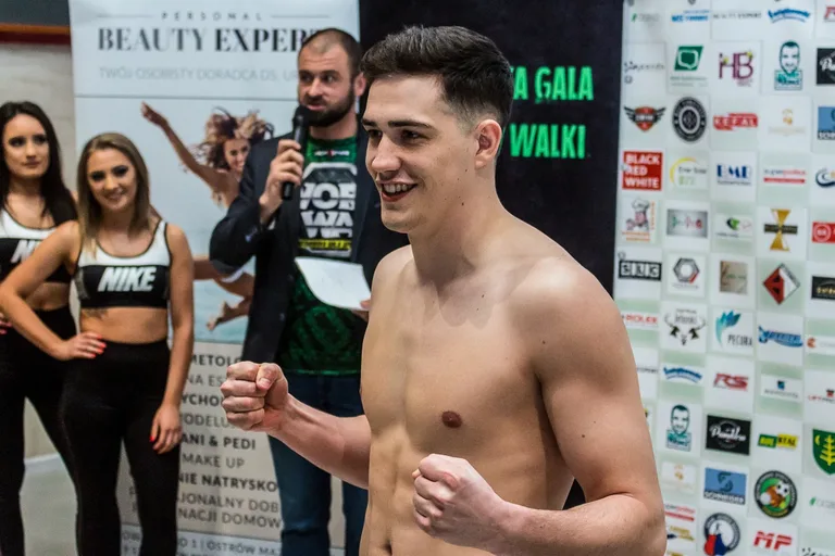 Ważenie zawodników przed WORWar03 w Jatkach (zdjęcia, wideo)