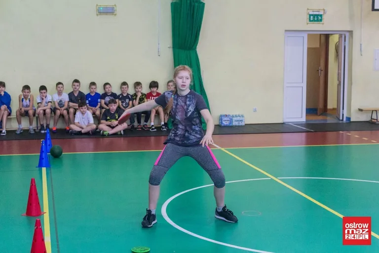Wielobój lekkoatletyczny dla trzecioklasistów (zdjęcia, wideo)