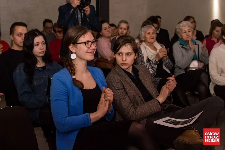 Wystawa studentów warszawskiej Akademii Sztuk Pięknych już dostępna (zdjęcia, wideo)
