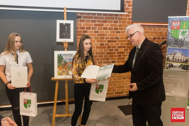 Nagrodzono najlepszych plastyków (zdjęcia, wideo)