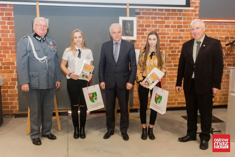 Nagrodzono najlepszych plastyków (zdjęcia, wideo)