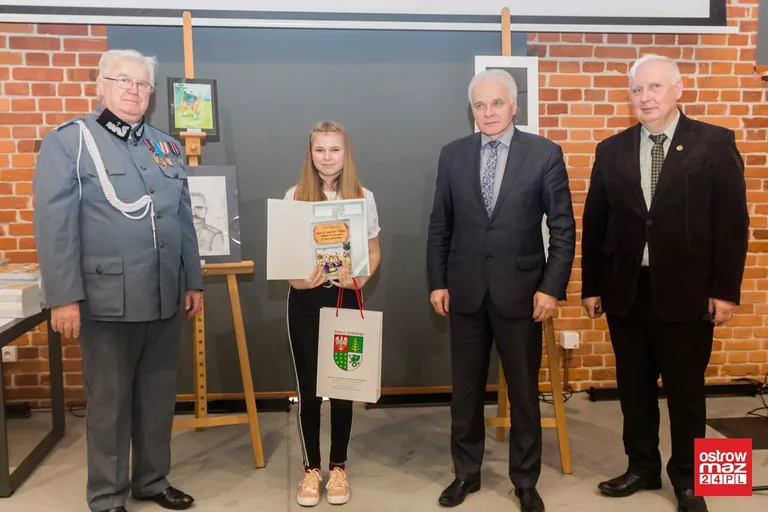Nagrodzono najlepszych plastyków (zdjęcia, wideo)