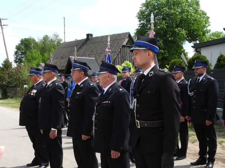 Obchody Gminnego Dnia Strażaka i jubileuszu 30-lecia OSP Grądy (zdjęcia, wideo)